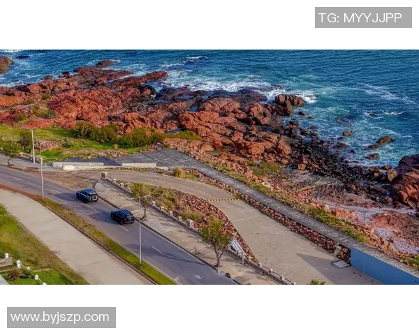 足坛巨星炫技转场大片展现激情绿茵与光影交织的极致魅力